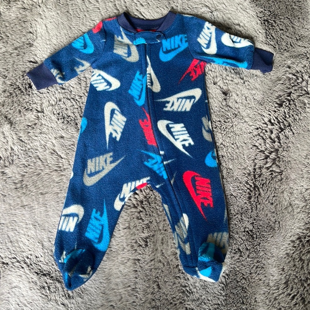 🌈 Nike Newborn Baby Boy Blue Fleece Sleeper Blue Logo all over